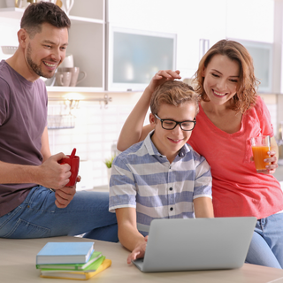 RENFORCER L'ESTIME DES PARENTS D'ADOLESCENTS